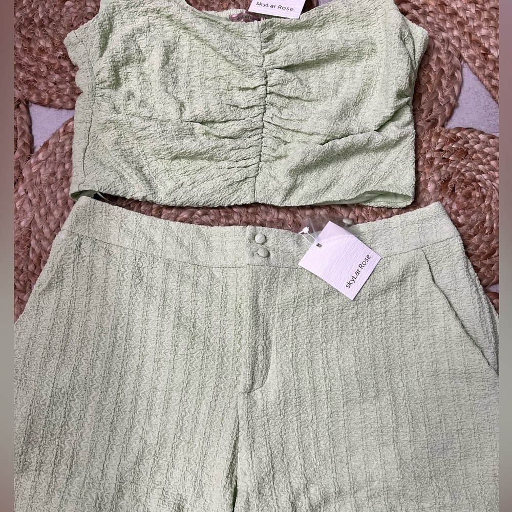 Green Short Set - Picture 2 of 4